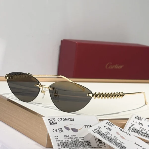 Side view of Clash de Cartier sunglasses capturing contrast between smooth frame and spiked accents
