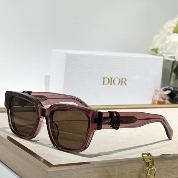 High-fashion Dior DiorOblique S1F sunglasses styled with minimalist accessories for an elegant couture look