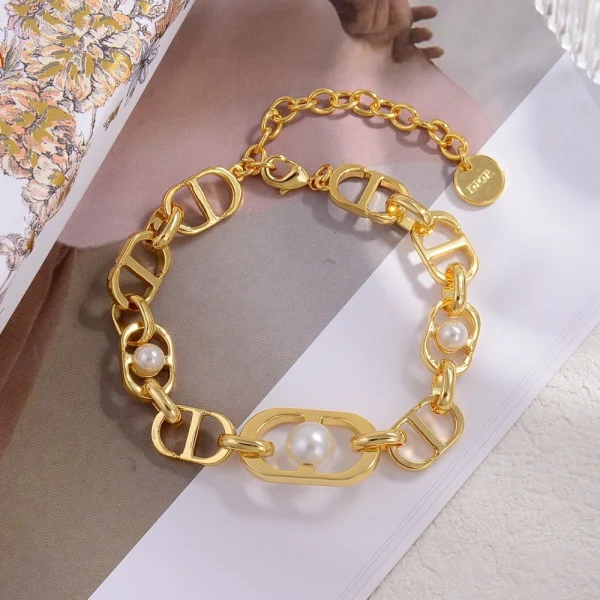 Dior 30 Montaigne Jolie bracelet with elegant gold-tone finish and delicate design
