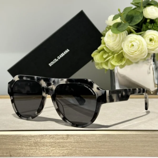 High-quality Dolce & Gabbana Mirror Logo Sunglasses crafted for durability and comfort