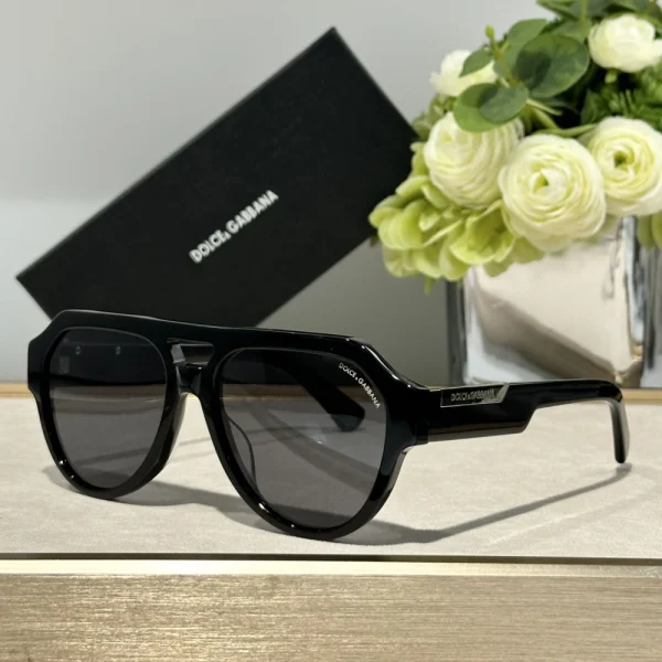 Elegant Dolce & Gabbana Mirror Logo Sunglasses designed for a chic and fashionable look