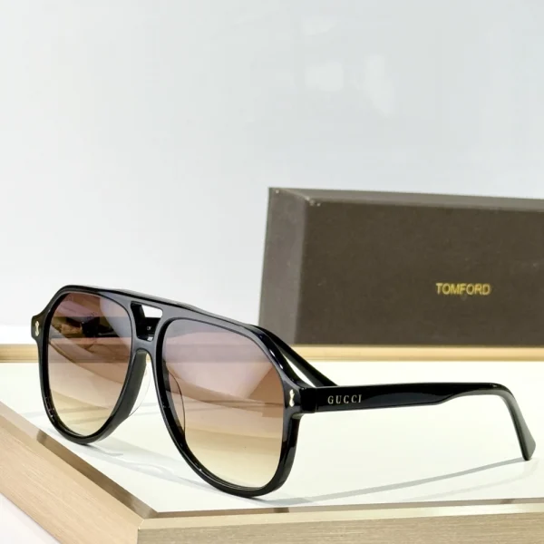 Luxury Gucci navigator sunglasses combining retro pilot look with contemporary Italian craftsmanship