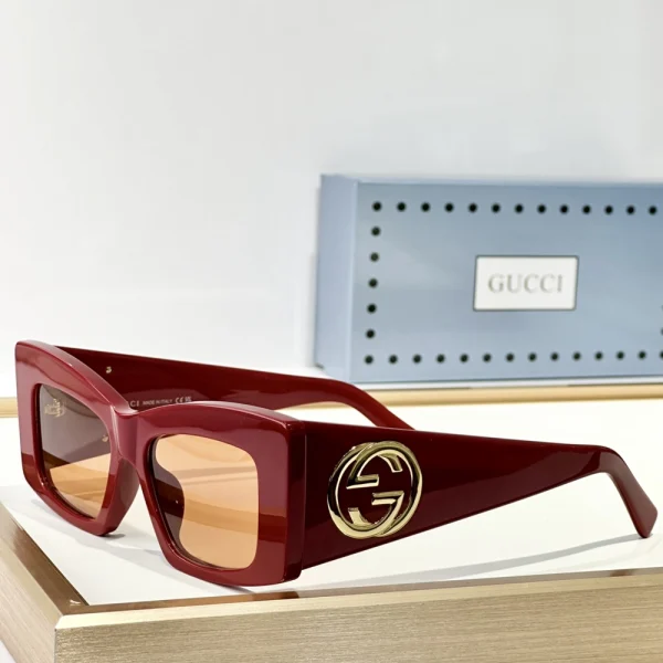 Gucci square-frame sunglasses – luxury designer eyewear with bold geometric silhouette