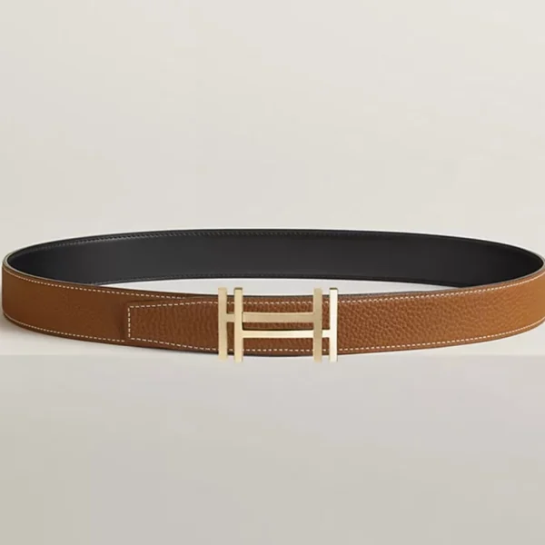 Elegant Hermès H au Carré Reversible Leather Belt 32mm offering timeless French luxury and versatile style