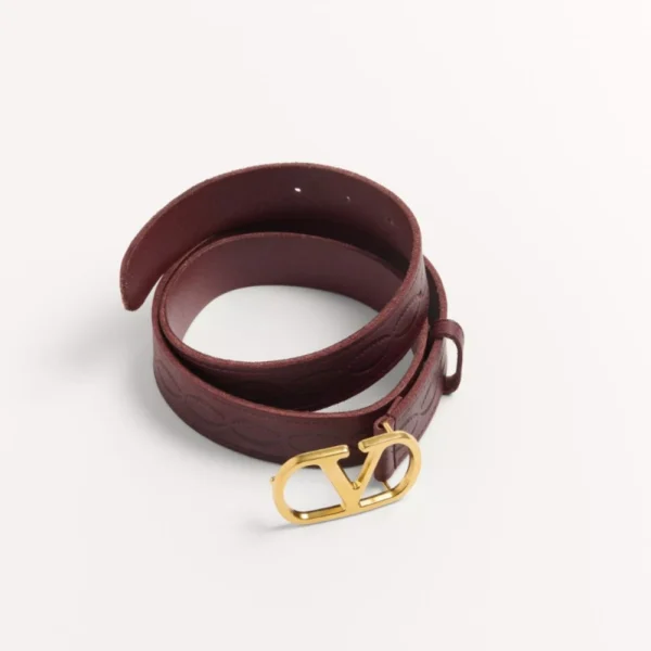 Elegant Valentino VLogo Signature Calfskin Belt 30mm offering timeless Italian style and premium craftsmanship