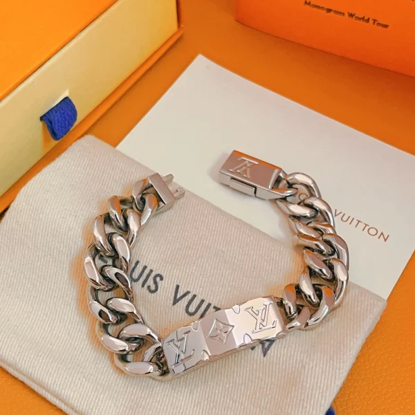 Close-up of Monogram Chain Bracelet LV-BL78 highlighting detailed LV monogram links