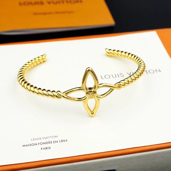 Close-up of Nautical Rigid Bracelet highlighting metallic finish and subtle Louis Vuitton detailing