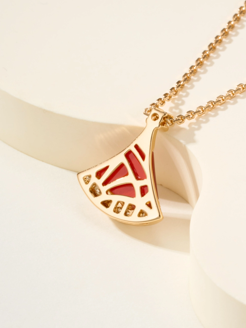 Bulgari Divas’ Dream Necklace BG-NL13