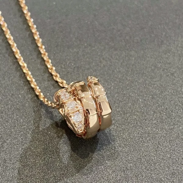 Bulgari Serpenti Viper Necklace BG-NL26