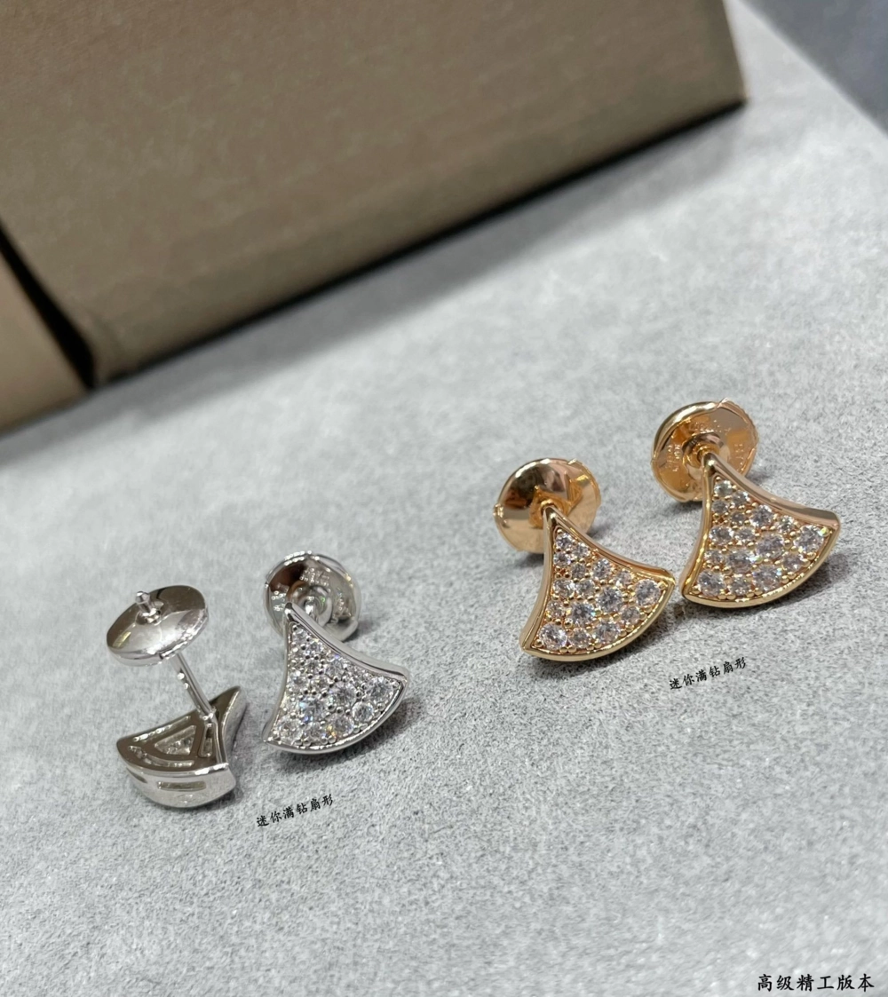 Bvlgari Divas’ Dream Earring BG-ER04