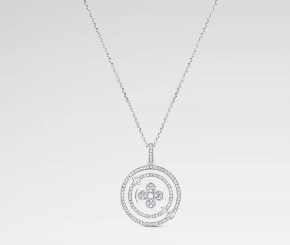 Louis Vuitton Idylle Blossom Medallion White Gold And Diamonds