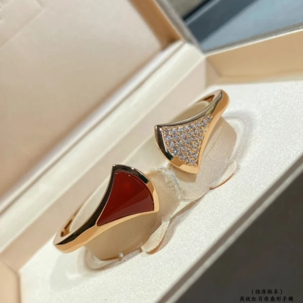 Bvlgari Divas’ Dream Bracelet BG-BL20