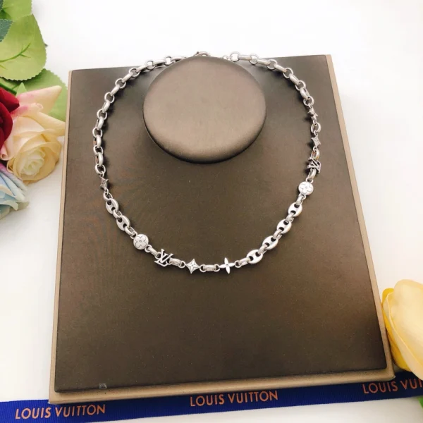 Louis Vuitton LV Sailor Necklace Silver